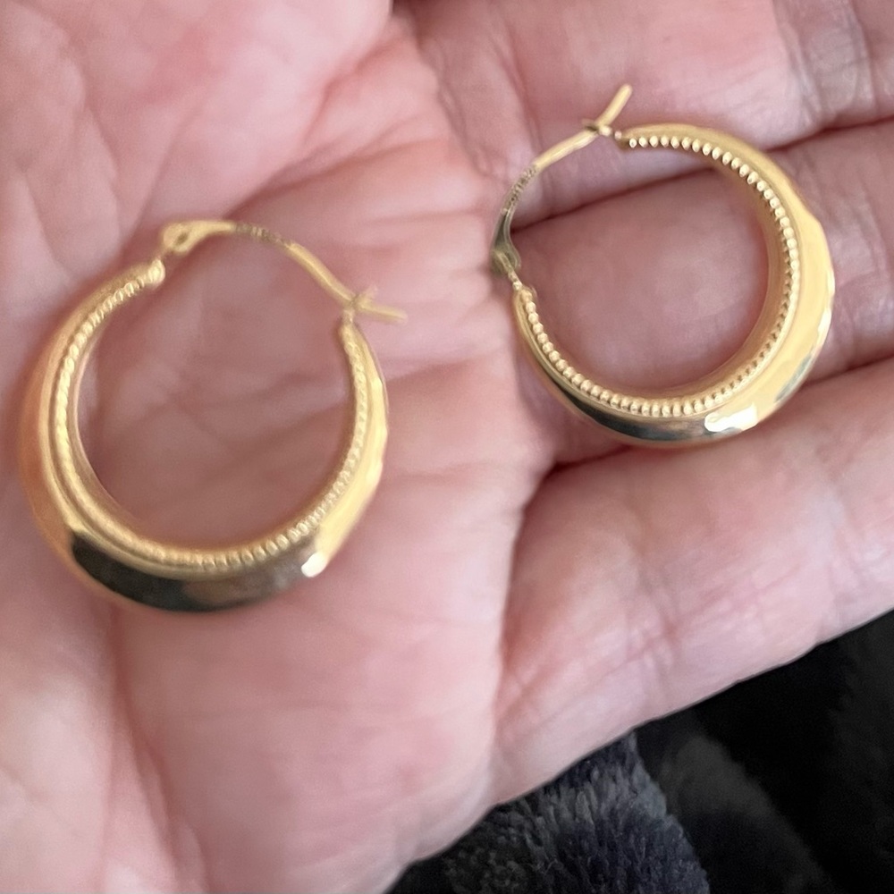 Classic Solid 14 K Gold Hoop Earrings - Elegant Women Jewelry
